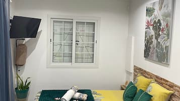 1 Schlafzimmer, BĂŒgeleisen/BĂŒgelbrett, kostenloses WLAN, BettwĂ€sche