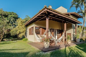 Basic Villa | Exterior