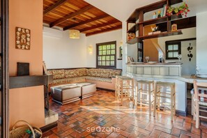 Basic Villa | Interior - 3-bedroom House 800m From the Beach Tab0140 (Garopaba)