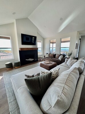 TV connectée, cheminée