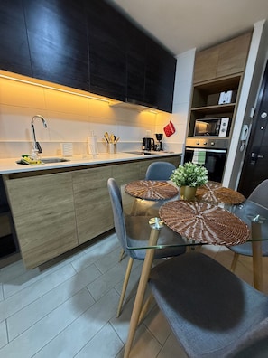 Apartment | Dining