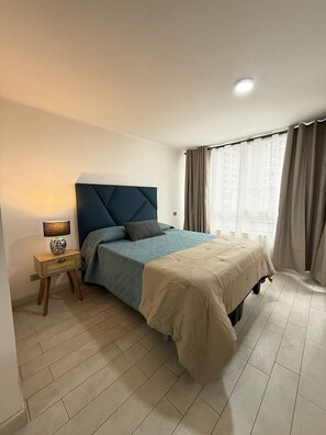 Apartment | Soundproofing, iron/ironing board, free WiFi - Collection R 4 Presidencial (Santiago)