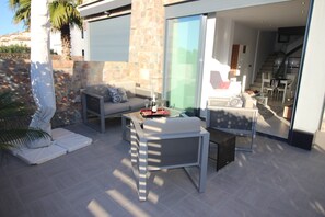 Talo | Terassi/patio