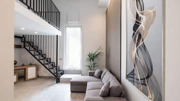 Studio | Living area | 30-inch Smart TV with satellite channels