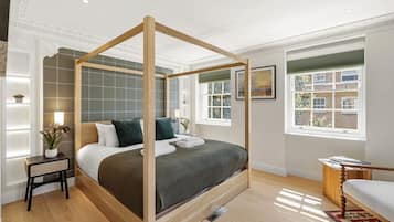 3 slaapkamers, een strijkplank/strijkijzer, gratis wifi, beddengoed