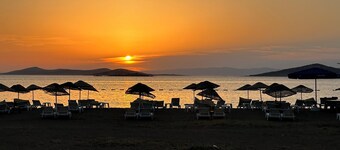 Relaxing Stay by the Beach