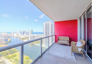 Property grounds - 31st Floor-Water View Apartment-Prime Location (Hallandale Beach)
