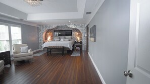 5 Schlafzimmer, Bügeleisen/Bügelbrett, WLAN, Bettwäsche