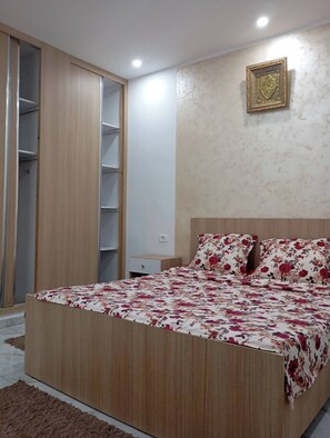 2 bedrooms, internet, bed sheets - Charming 2-bedroom apartment in lovely Houmt Souk with AC (Houmt Souk)