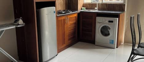 Eenvoudige kamer, 2 slaapkamers | Gratis wifi
