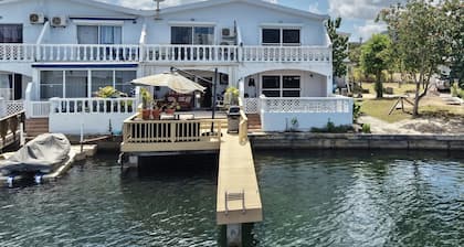 Superb villa on the water, close to supermarket restaurants & fantastic beaches.