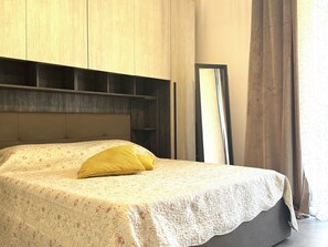 Iron/ironing board, free WiFi - Onda Serena Apartment by Wonderful Italy (Sanremo)
