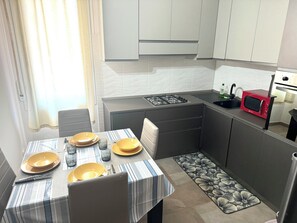 Private kitchen - Onda Serena Apartment by Wonderful Italy (Sanremo)