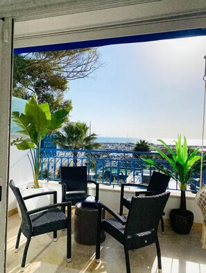 Terrace/patio - Luxury villa in Sidi Bou Saïd, sea view, walking distance to beach, terrace, jacuzzi, (Site archéologique de Carthage)