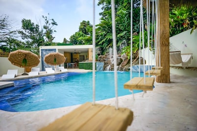 Tropical Bali Villa Near El Yunque & Beach