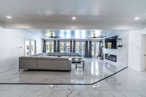 TV, fireplace, offices