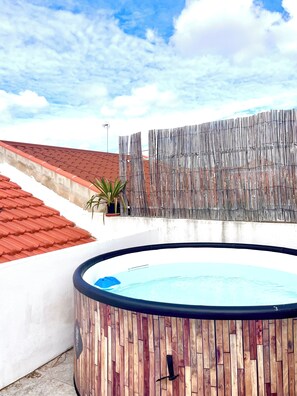 Pool - Charming Scandi-inspired cottage with terrace and rooftop / 30 min to Comporta. (Casebres)
