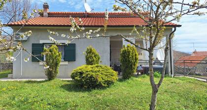 Sunset Haven Retreat in Maovice