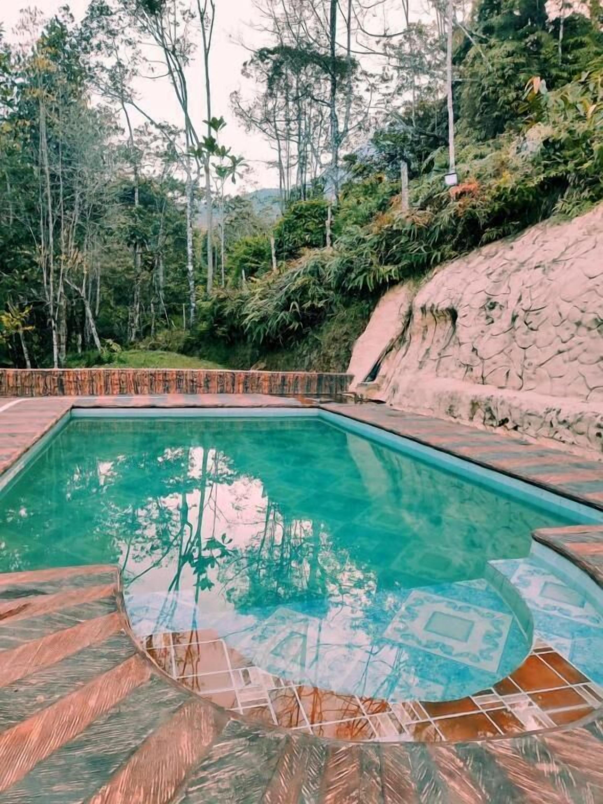 2 piscinas al aire libre