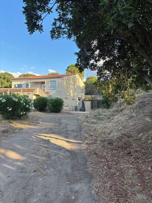 Exterior - Bella Suare Maison Rez de jardin T3 (Calenzana)