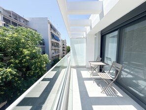 Superior Apartment, 1 Bedroom | Terrace/patio - Noon Smart Residences (Athens)