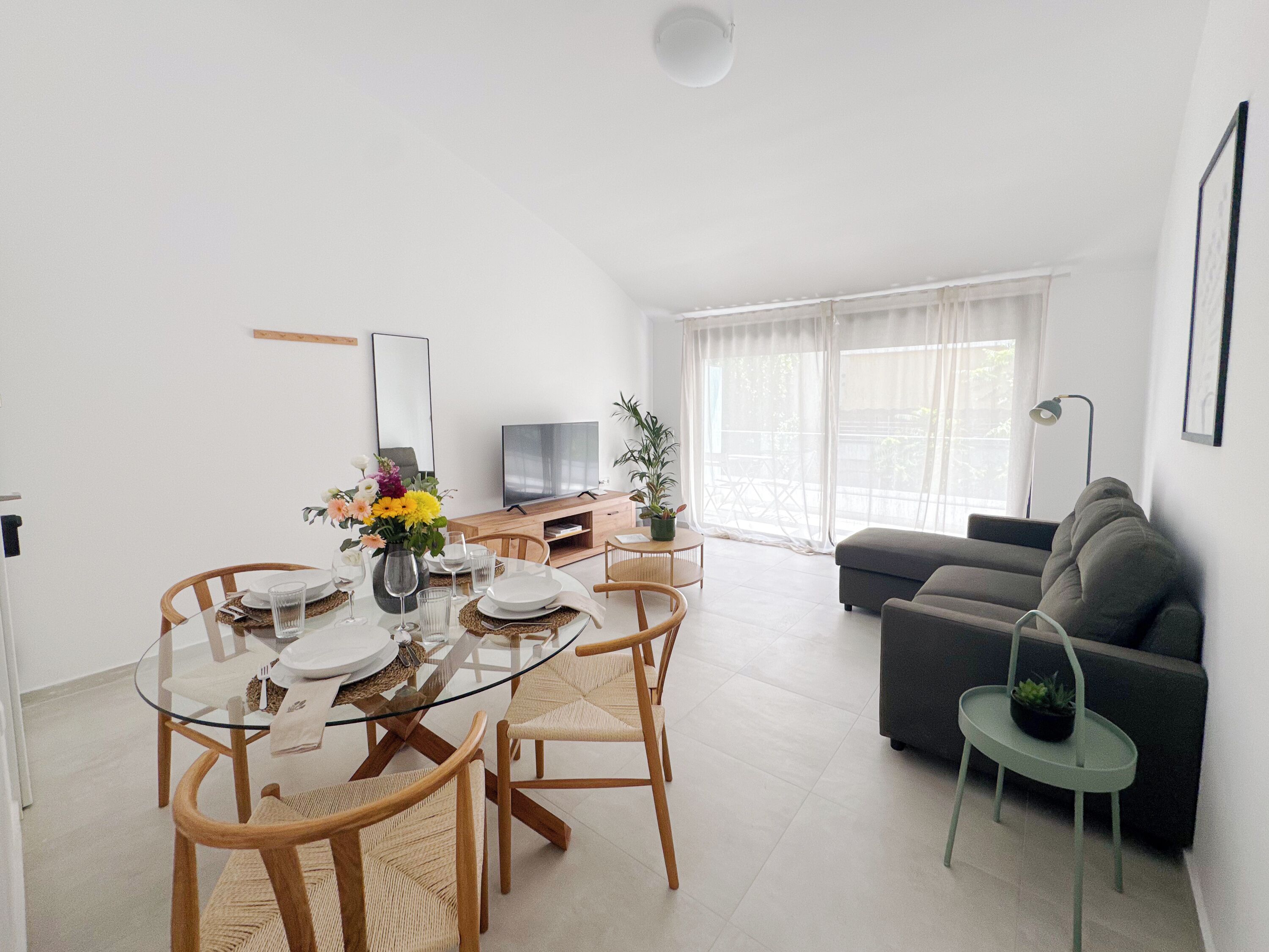 Superior Apartment, 2 Bedrooms | Living area