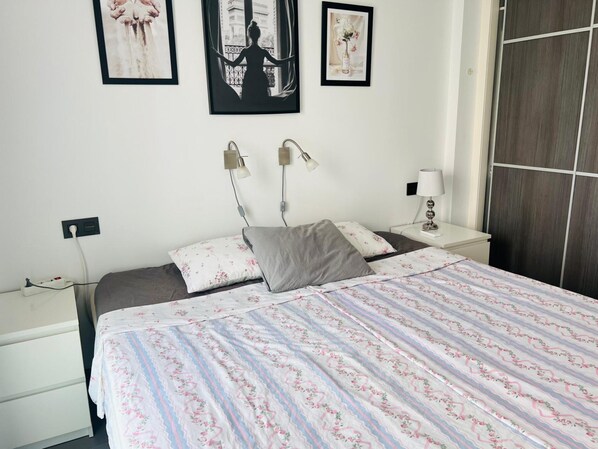 Apartment | 2 bedrooms, iron/ironing board - Modern Apartment in La Zenia (Orihuela)