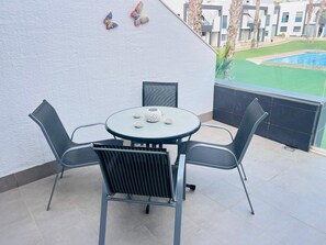 Outdoor dining - Modern Apartment in La Zenia (Orihuela)
