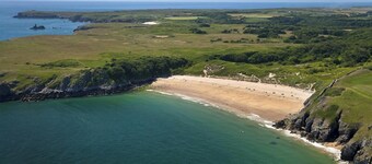 The Barn, Neyland - Two Bedroom Cottage, Sleeps 3