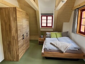 2 Schlafzimmer, Bügeleisen/Bügelbrett, WLAN, Bettwäsche