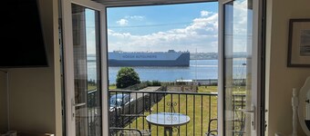 The View Old Coastguard Cottage