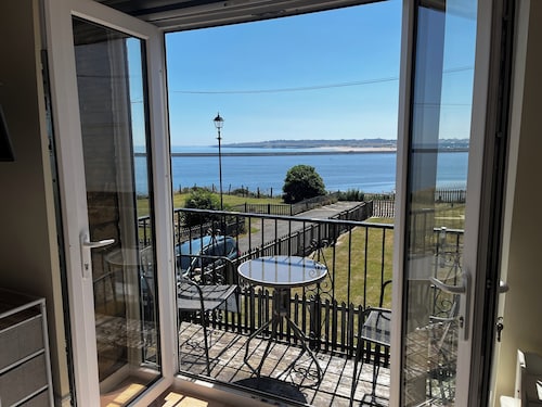 The View Old Coastguard Cottage