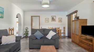 Télévision, cheminée