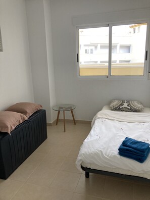 Appartement | 3 chambres, fer et planche à repasser
