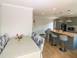 Dining - Fircroft (Perth)