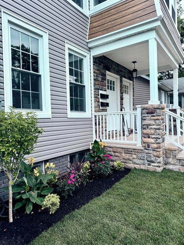 Cozy 3 bedroom apartment-10 mins EWR Airport, 30 mins NYC 20 mins American Dream