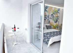 1 bedroom, desk, iron/ironing board, travel cot