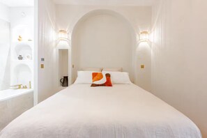 2 quartos, ferros/tábuas de passar roupa, Wi-Fi, roupa de cama