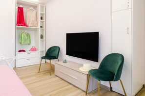 1 Schlafzimmer, Zimmersafe, Bügeleisen/Bügelbrett, kostenloses WLAN