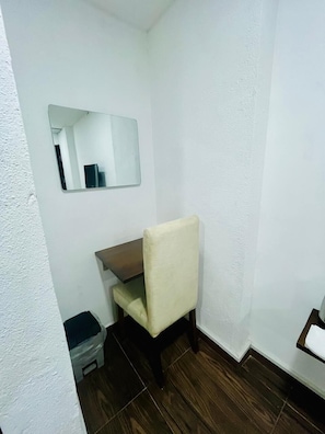 Standard Room | Free WiFi