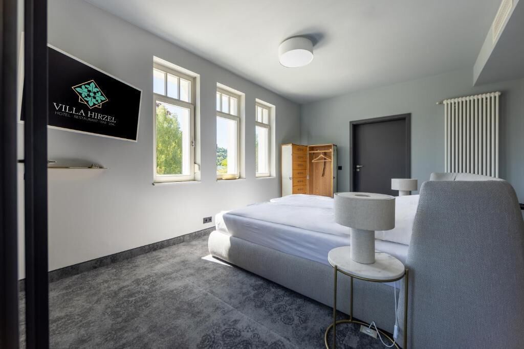 Comfort Suite | Individually decorated, individually furnished, desk, free WiFi