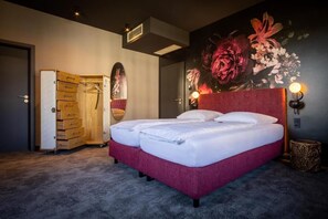 Comfort Suite | Individually decorated, individually furnished, desk, free WiFi - Hotel Villa Hirzel (Schwaebisch Gmuend)