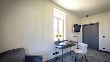 Comfort Double Room | Individually decorated, individually furnished, desk, free WiFi