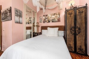3 quartos, ferros/tábuas de passar roupa, Wi-Fi, roupa de cama