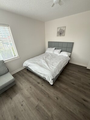 2 soverom, wi-fi (inkludert) og sengetøy