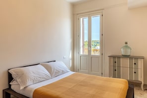 House, 2 Bedrooms, Hill View | Free WiFi, bed sheets