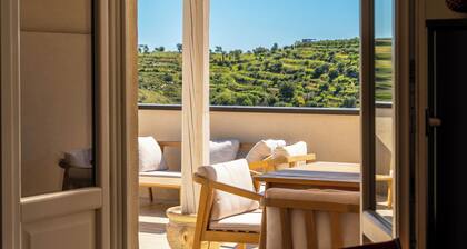 Casa Verga con Terrazza by Wonderful Italy