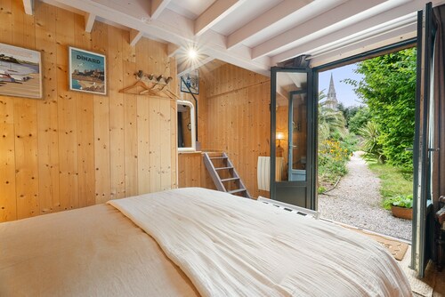 Maison d'hôtes 'La Cabane dans les charmes' avec terrasse privée, jardin commun et Wi-Fi
