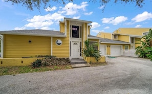 Exterior - Pet-Friendly 2BR/2BA Retreat – Walk to Beach 0.5 mi & Relax in Comfort! (Seminole)