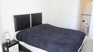 Apartment | 2 bilik tidur, seterika/papan seterika